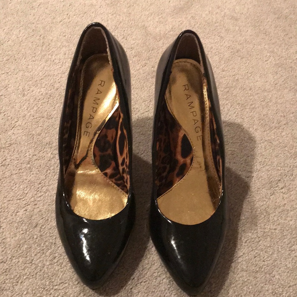 Must go! Patent Black Heels Size 8
